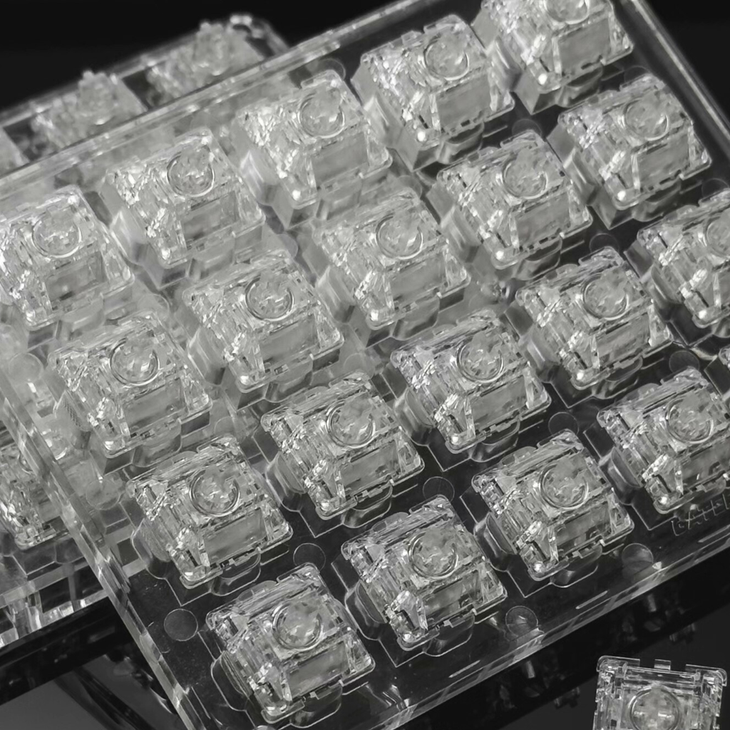 UR Ice Magnetic Extreme Switch - Keyboard Gaming Transparent reseña y precio