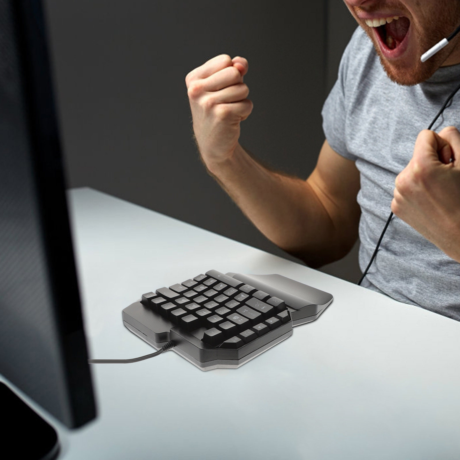 Single-Handed Gaming Keyboard  - Gaming Keyboard Training reseña y precio