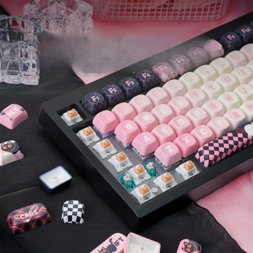 Custom MOA Profile Black Pink  - Keyboard Gaming Black reseña y precio